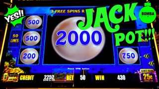 LIGHTNING LINK THUNDER!!! #LasVegas #Casino #SlotMachine