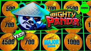 A PANDA AS MYGHTY AS CAN BE!!! #LasVegas #Casino #SlotMachine
