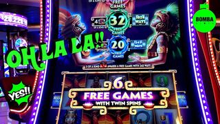 ERUPTION AT THE CASINO!!! #slotmachines #Casino #LasVegas