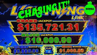 CAUGHT IN A TRAP...CAN'T WALK OUT! ???? #LasVegas #Casino #SlotMachine