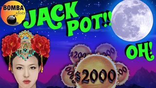 HE DID NOT EXPECT THIS!!???? #lasvegas #casino #slotmachine #bigwin