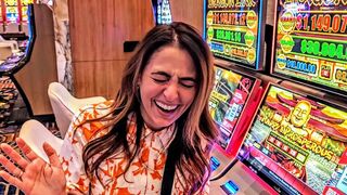 AFTER The DRUNK GUY GOT Kicked Out - I WON The MOST INSANE JACKPOT EVER!!
